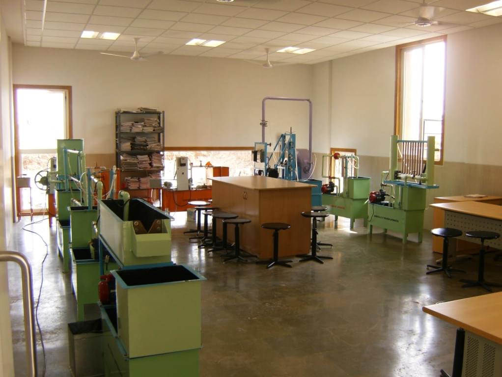 Vilasrao Deshmukh Foundation Group of Institutions, School of Engineering & Technology and School of Pharmacy Latur Academic Facility photo 6